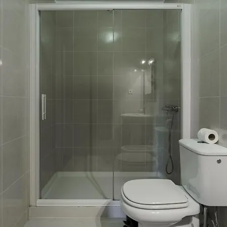 Appartement Apt 3 Bed And Parking *