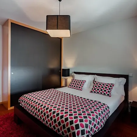 Apt 3 Bed And Parking Valadares (Vila Nova de Gaia, Porto)