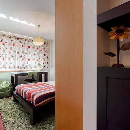 Apt 3 Bed And Parking * Valadares (Vila Nova de Gaia, Porto)